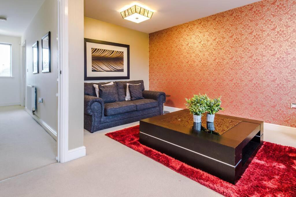Stylish Townhouse Chester City Centre With Parking エクステリア 写真
